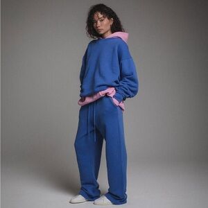 Elwood Seasonal Core Straight Leg Sweatpants in Vintage Cobalt Size S